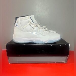 Size 10 - Air Jordan 11 Retro 2024 Legend Blue / Columbia
